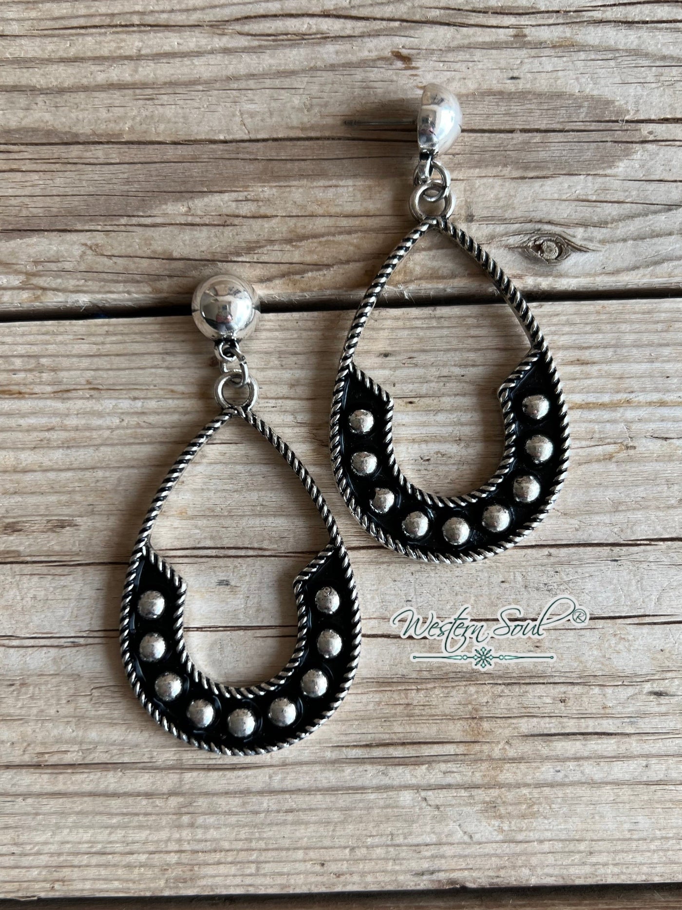 Tipi Earrings Silver Twisted Mesa Drop Earrings