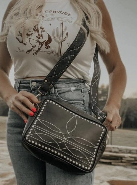 Countryside Co. Handbag Brown Boot Stitch Leather Purse