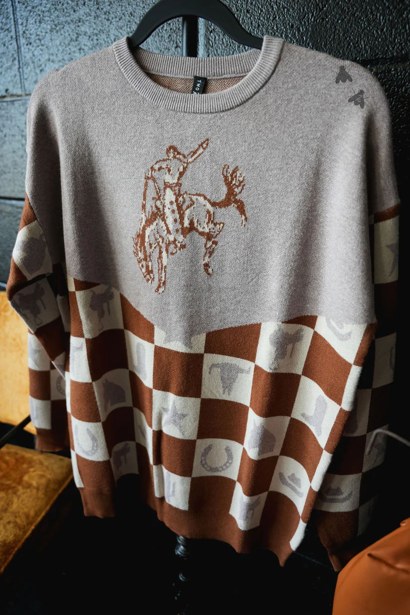 Wild Checkmate Pullover