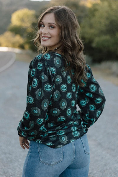 Sterling Kreek Long sleeve Top Silver Draw Top