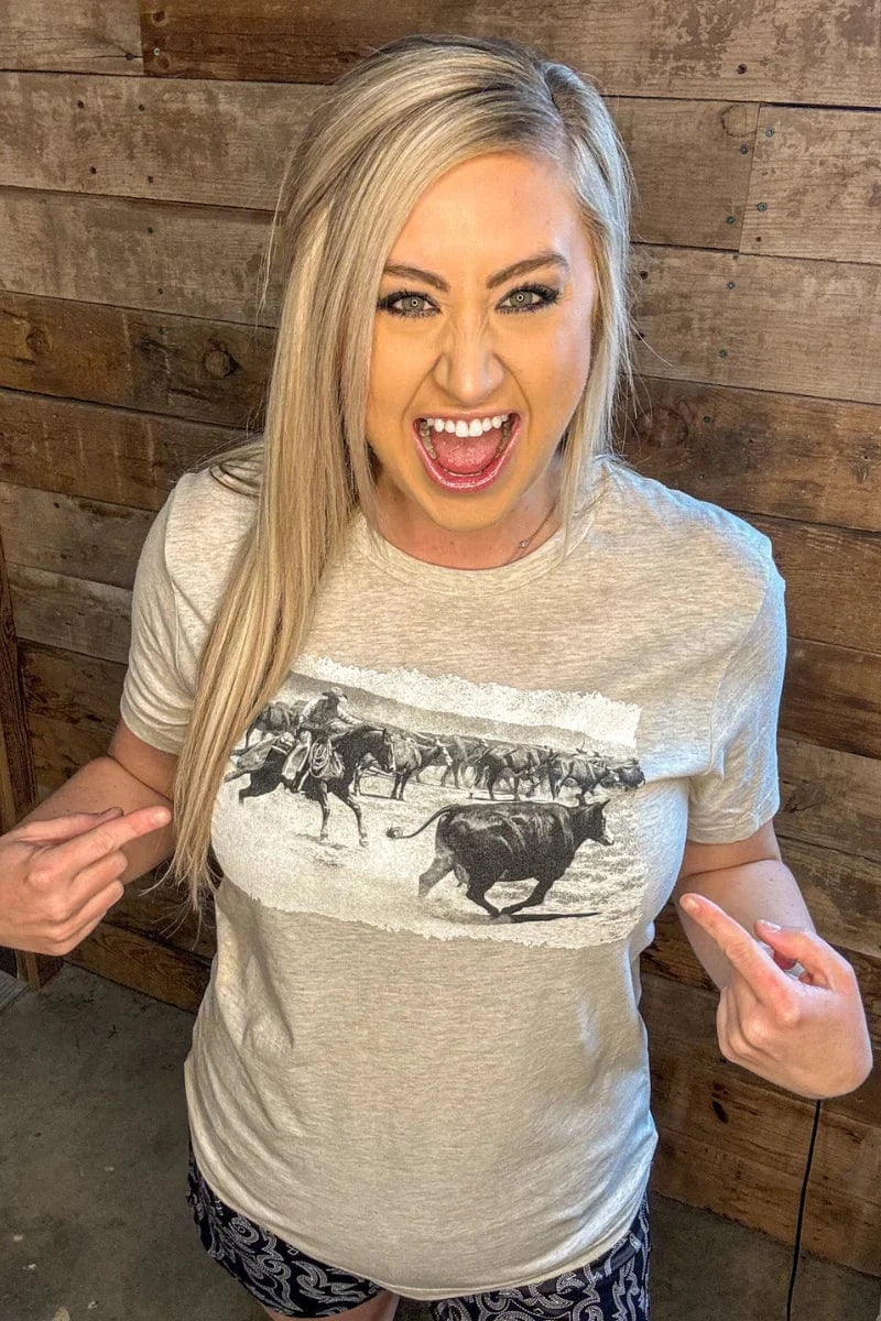 graphic tee  